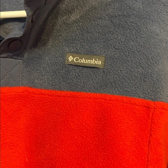 Children’s Columbia Sweatshirt - Picture 2 of 4